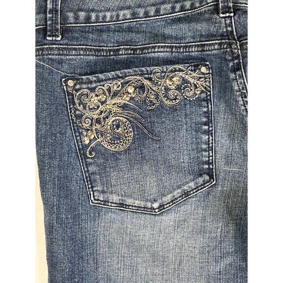 White House Black Market Blanc Straight Leg Jean Embroidered Rhinestone Pocket 8 - Picture 8 of 9